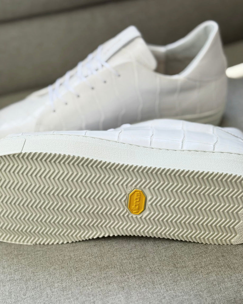 Sneakers VS Croco